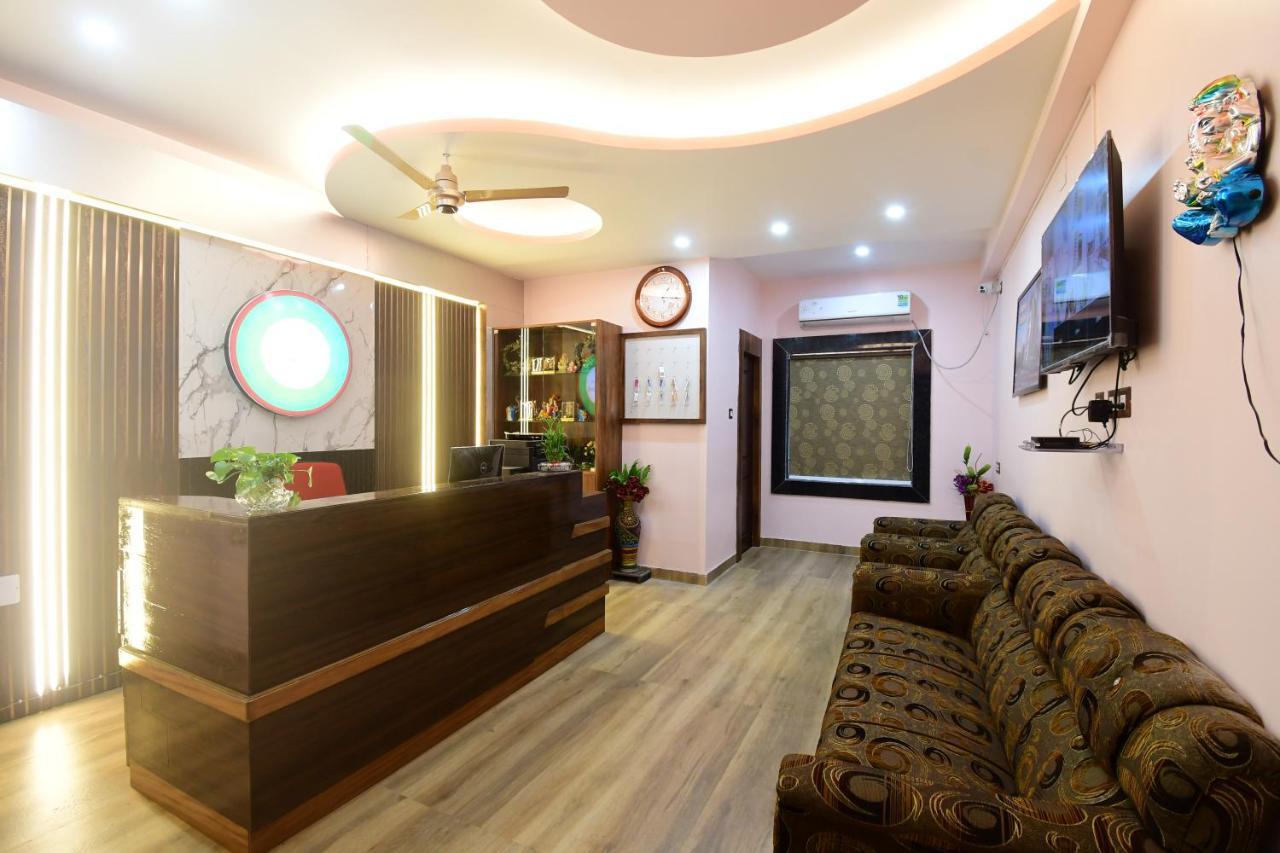 Hotel Sushree International Бхубанешвар Екстериор снимка